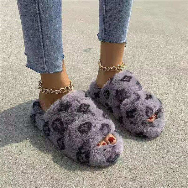 Luxuriate Slippers